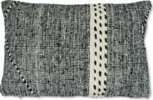 Berber kussen in Zanafi stijl, handgeweven en ideaal voor woon decoratie en als woonhuisaccessoires. Dit unieke kussen is een prachtige toevoeging aan uw woon accessoires.