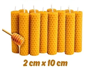 Handgemaakte bijenwaskaars, gemaakt van natuurlijke bijenwas voor een langdurige en milieuvriendelijke brandtijd. Perfect als duurzame decoratie en woonaccessoire voor een warme, gezellige sfeer in huis. Een ideale toevoeging aan je woonhuisaccessoires.