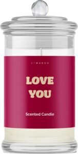 Romantische geurkaars in glas met de tekst "Love You", ideaal als cadeau voor vrouwen en perfect voor jubileums, verjaardagen en kerst, een sfeervol woonaccessoire en woondecoratie voor elke gelegenheid.